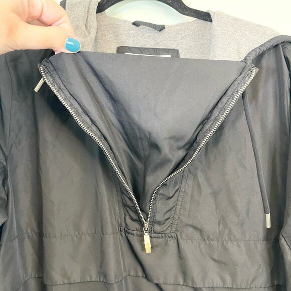 Abercrombie & Fitch Women's Black Long Sleeve Hoodie Windbreaker Jacket Large - Picture 3 of 8